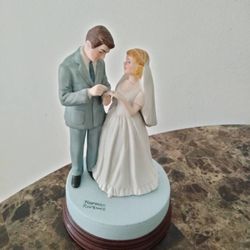 RARE! Vintage 1985 Norman Rockwell With this Ring Musical Figurine Made In The USA