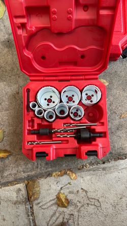 Milwaukee general purpose hole dozer hole saw kit