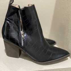 Faux Leather Snake Skin Booties Double Zipper 