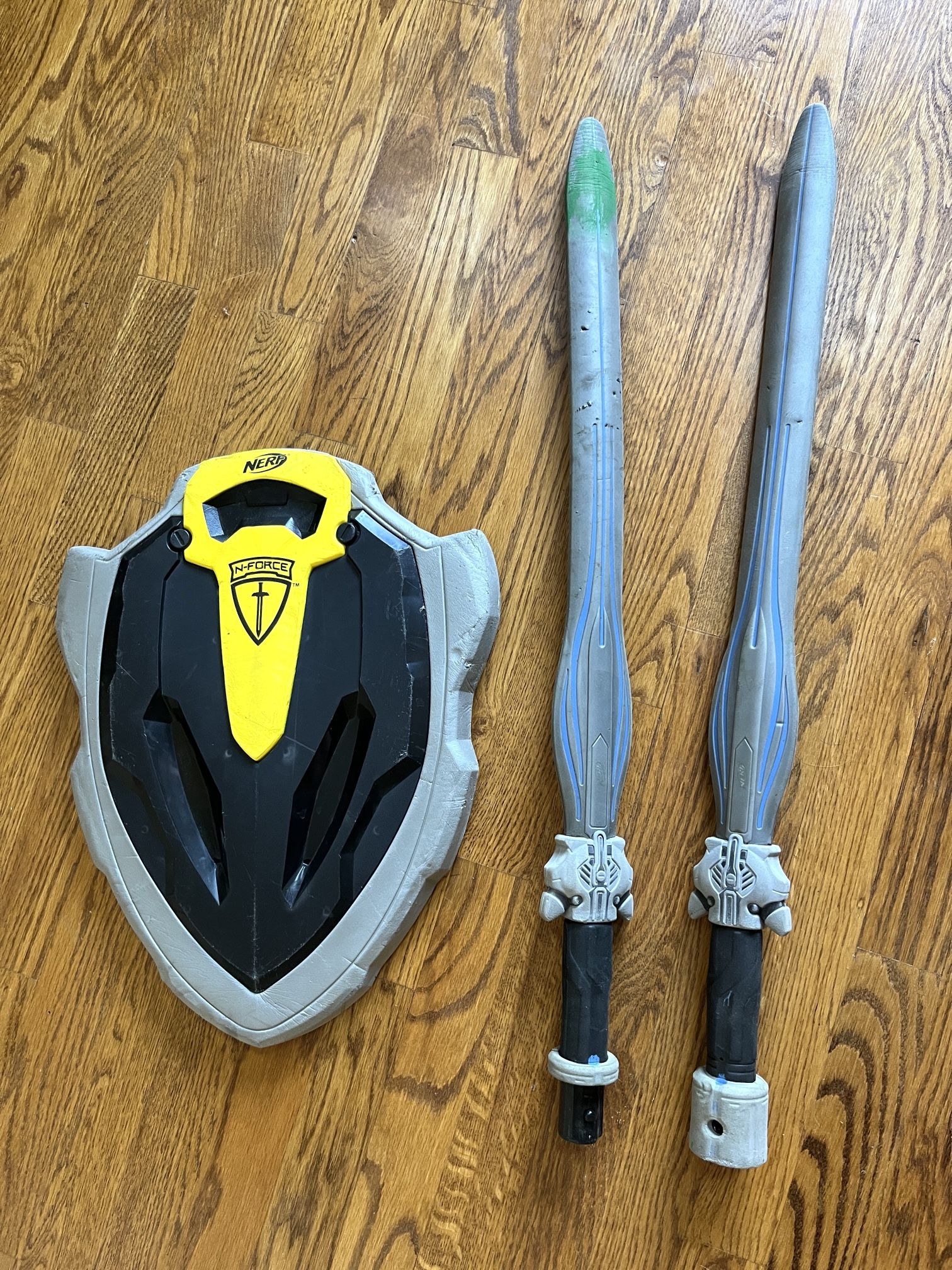Nerf N-Force Foam Shield & Swords Set – Safe Action Play