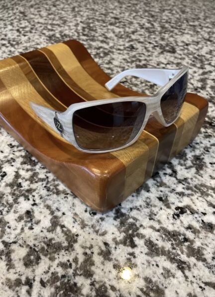 Von• Zipper• Sunglasses••},•