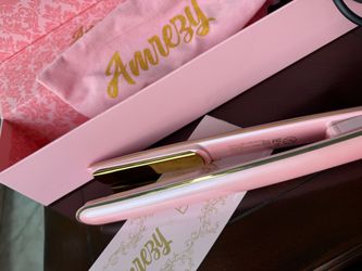 Amrezy X Bellami Pink Gold Flat Iron