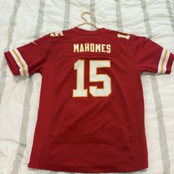Nike Patrick Mahomes Kansas City Chiefs NFL Youth Jersey - Size XL(18/20)