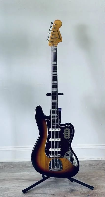 Fender Squire Bass VI