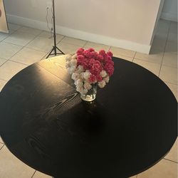 Black around top table