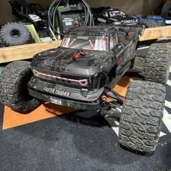 1/5 Arrma Outcast Exb