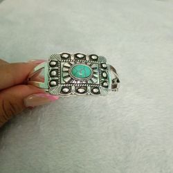 A Turquoise Bangle Bracelet