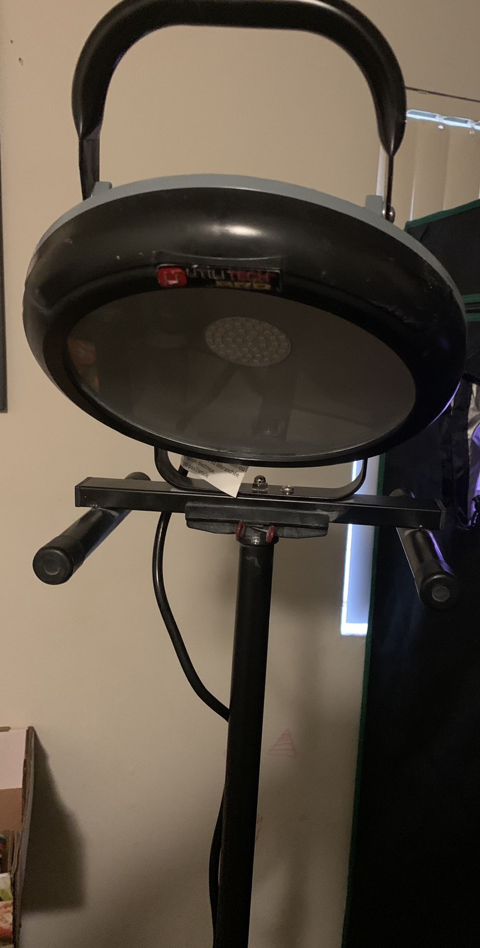 Utilitech Pro 3000-Lumen LED Stand Work Light