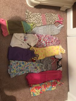 Girl 2t clothes