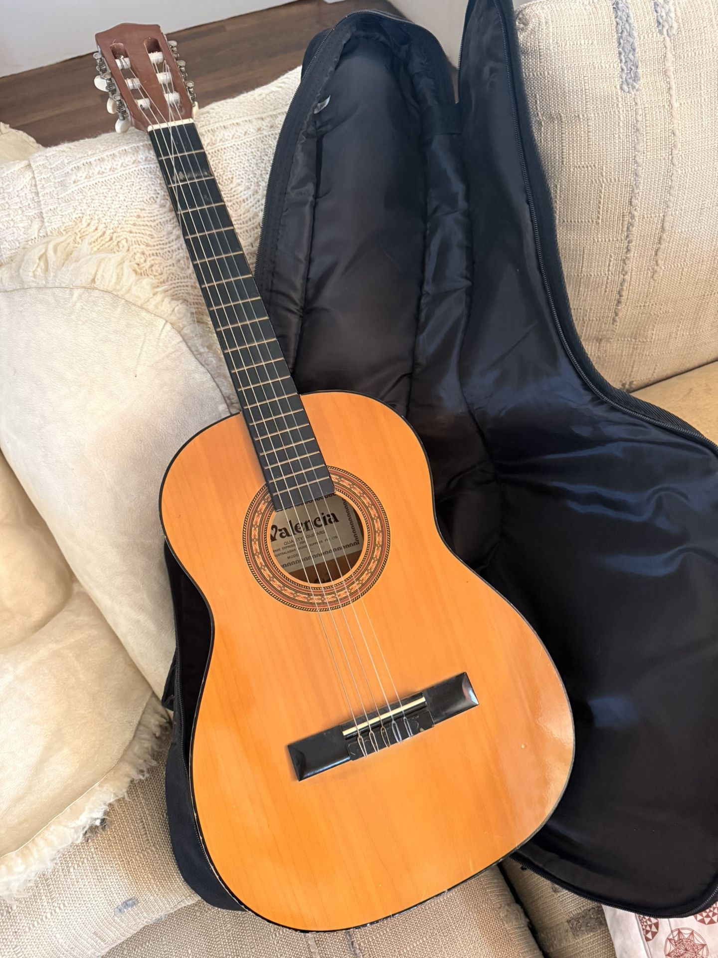 Vintage Valencia TC-30 guitar childs  