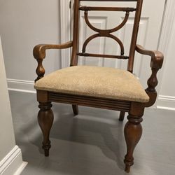 Dining Table + 4 Chairs