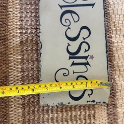 Sign decor