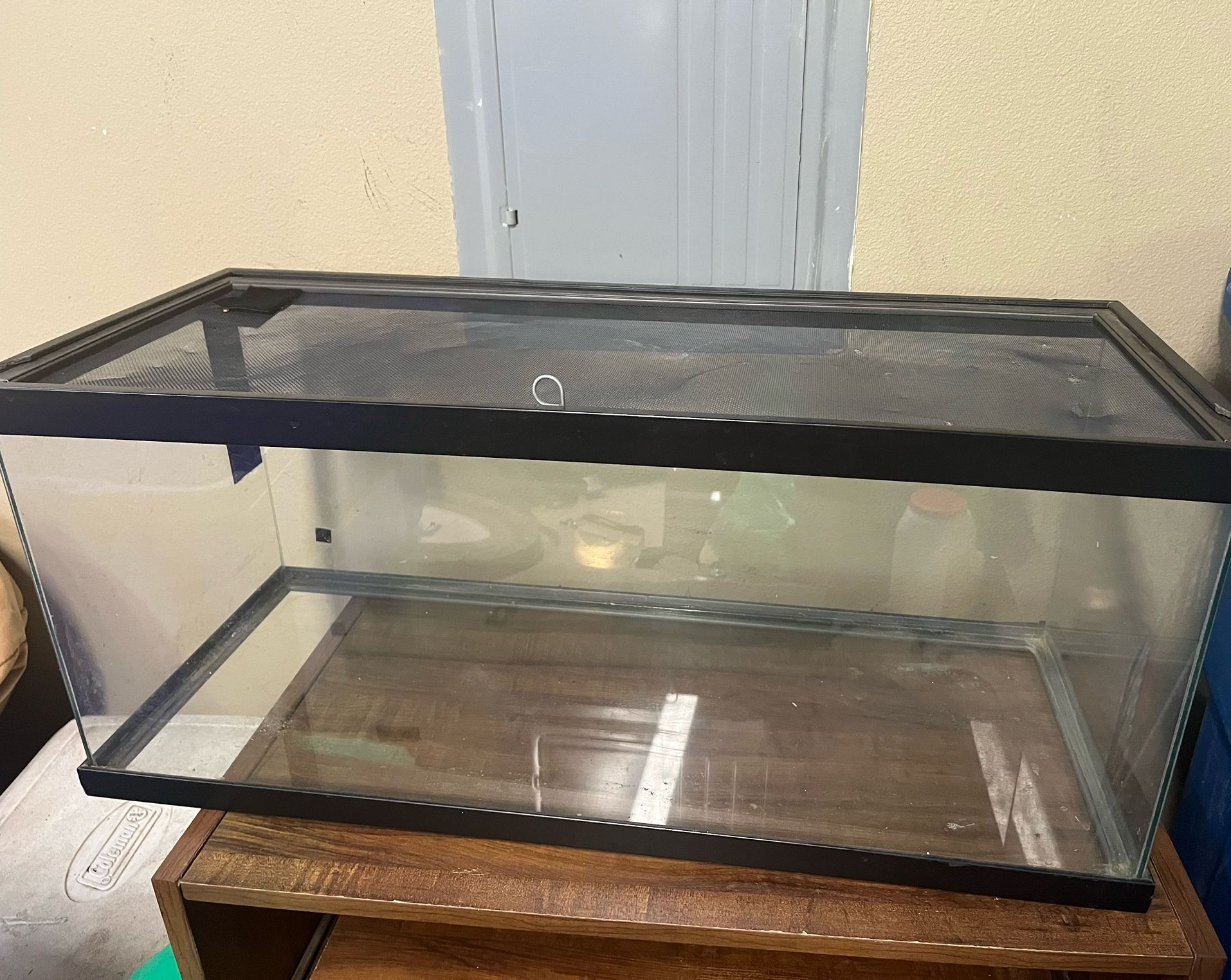 20 Gallon Locking Lid Aquarium