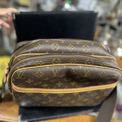 Louis Vuitton Reporter Monogram PM Shoulder Cross Body Bag