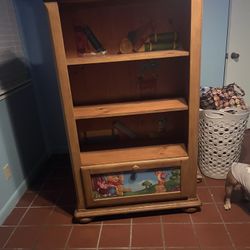 Whinny Pooh Book Shelve