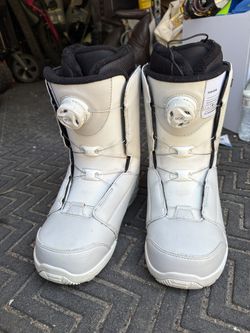 K2 Snowboard Boots Size 4