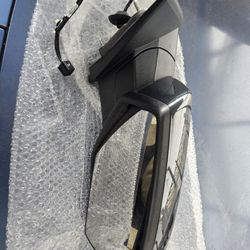 2018 Mirrors 