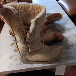 Uggs Austrailia 8 Lace Sides