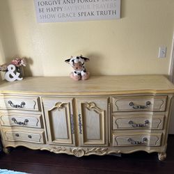 Dresser Rustic antique 