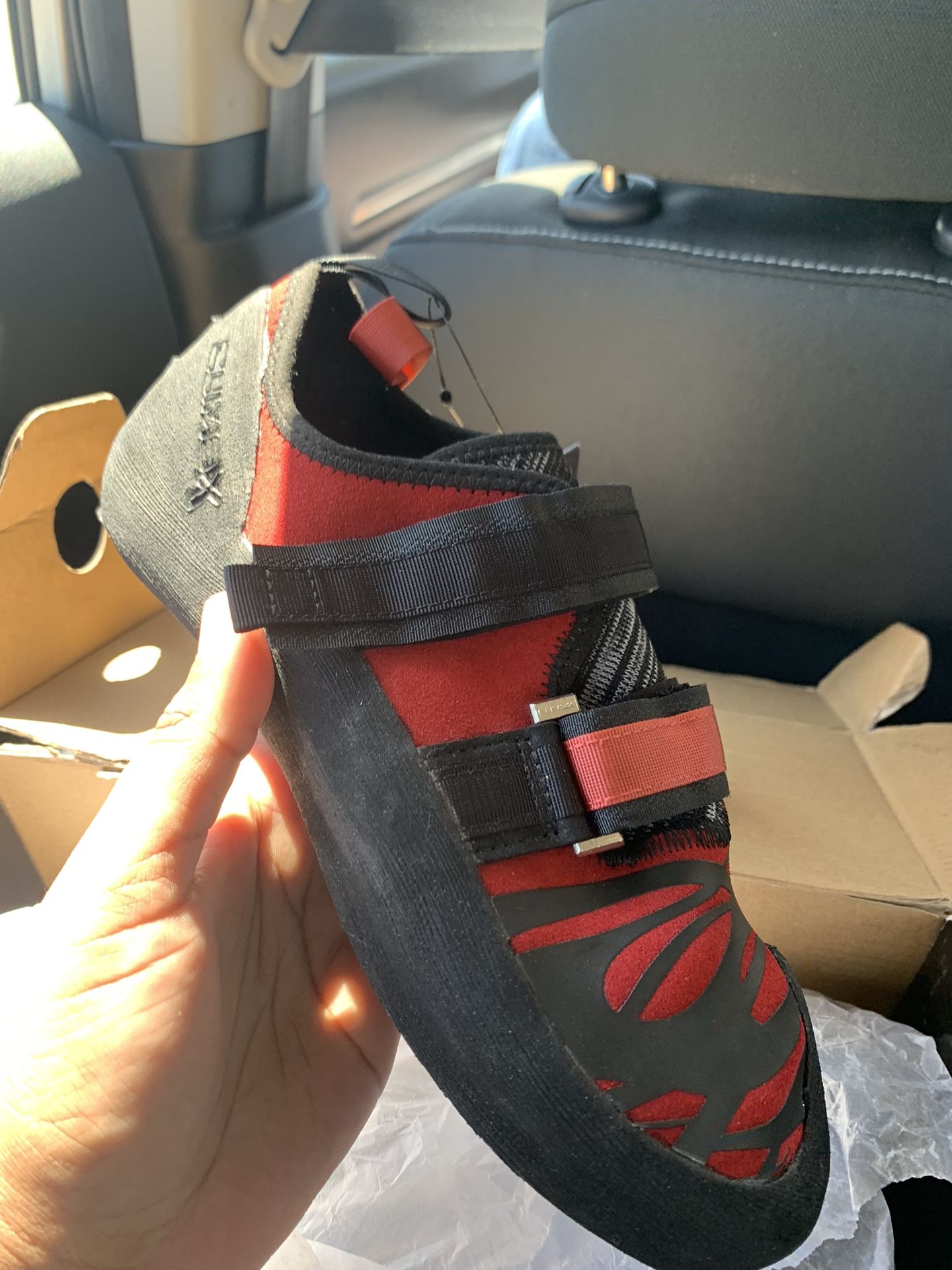 Climb x Rave x climbing shoes sz 8.5 men