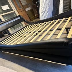 Queen size low profile bed 7”