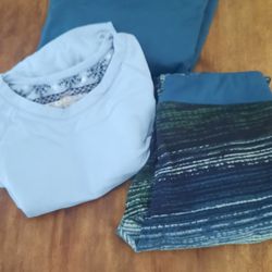 Fleece Lines Climate Right CuddlDuds Size Small 2 Tops, 1 Bottoms