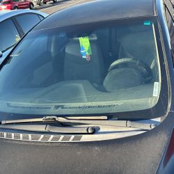 Fixing All Cracked Windshields 