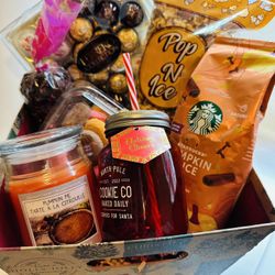 Christmas 🎄 Gift Basket 