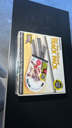 Bachmann your first railroad track pack