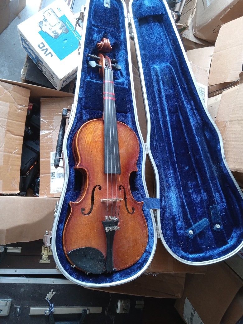 Ton-Klar Kayser 1/2 Size German Violin - William Lewis