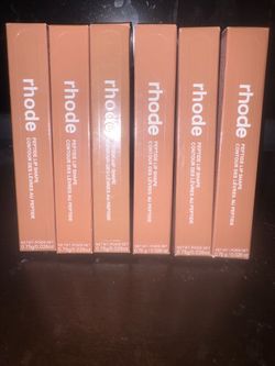 Rhode lip shaper