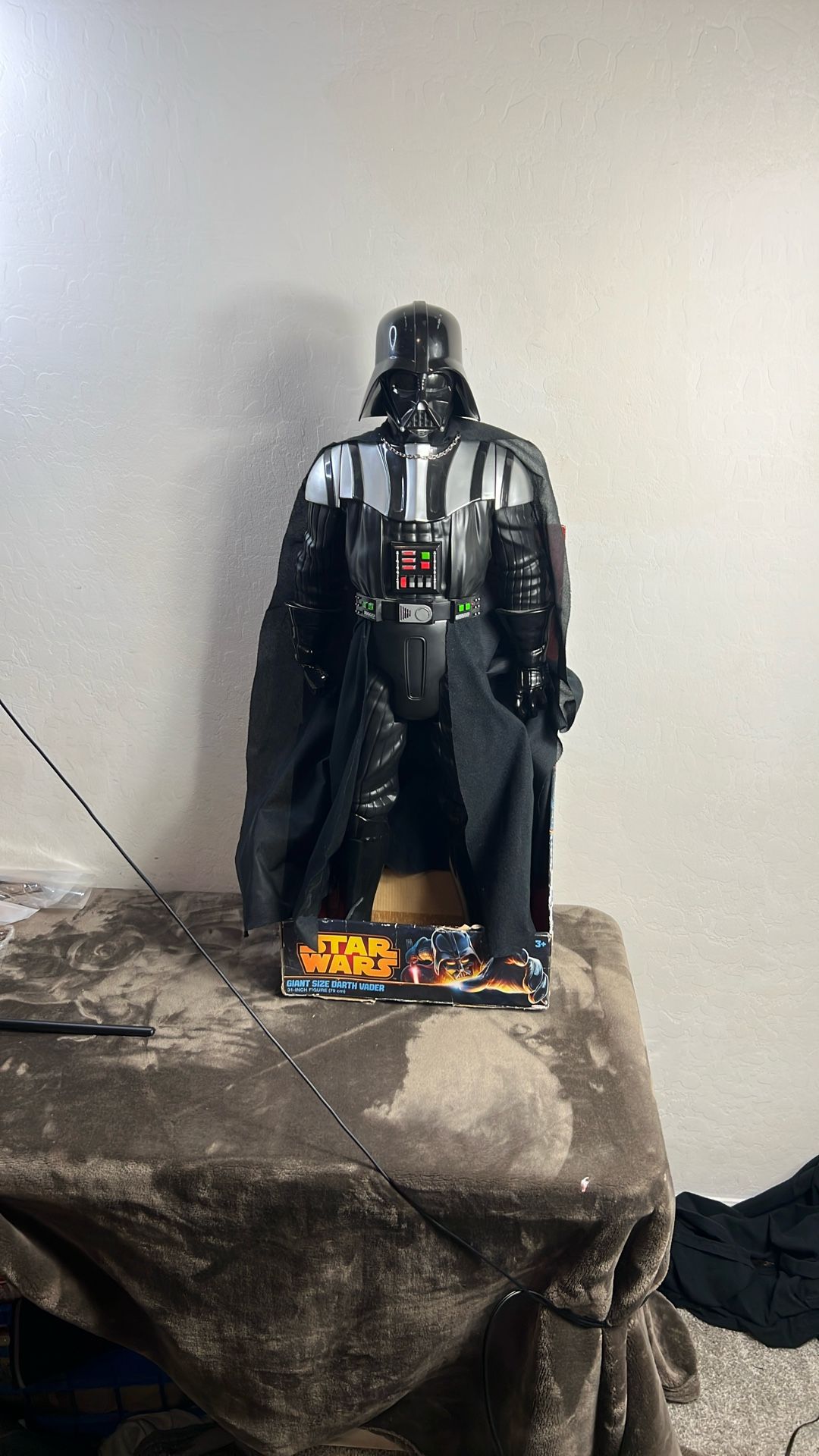 Hasbro Darth Vader 12 Inch Figure 1/12 Darth Vader Statue I