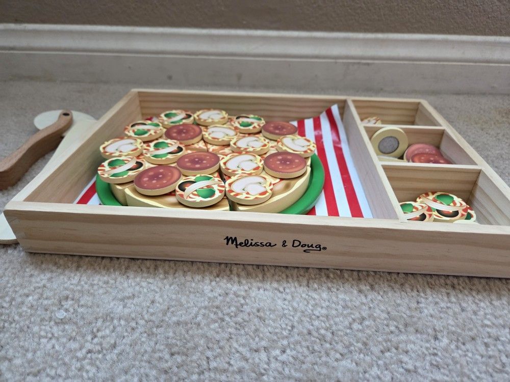 Melissa & Doug Pizza Party Wooden Food Play Set