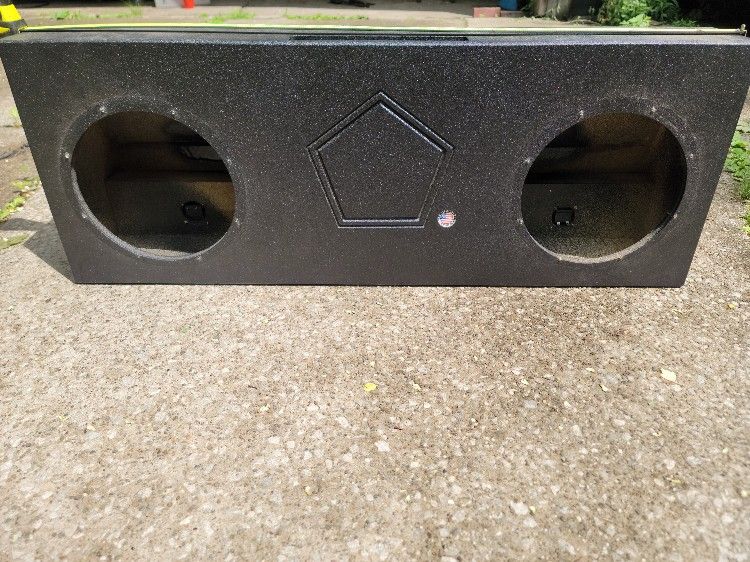 Memphis M6 12" Subwoofers/ 12" Ported Truck Box