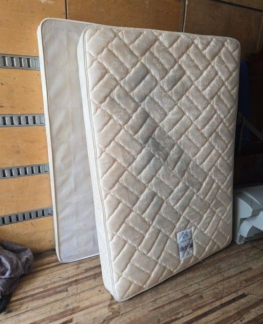 Full Size Bed