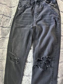 American Eagle Mom Straight Jean