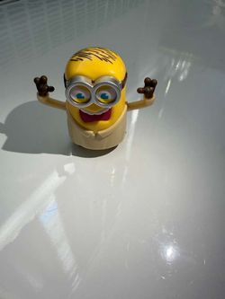 Minion figure toy
