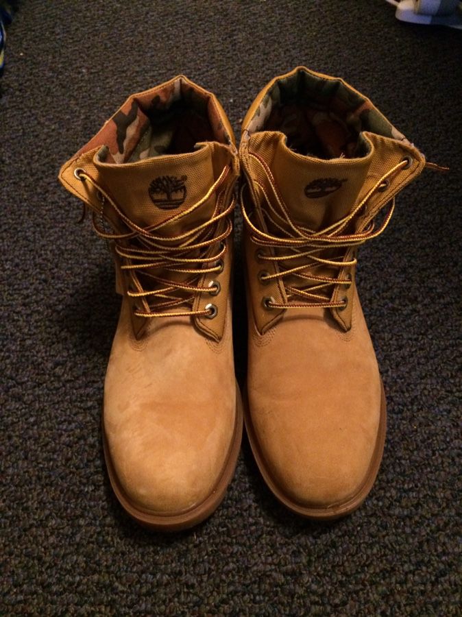 Size 10.5 Waterproof Timberland Boots NEGOTIABLE