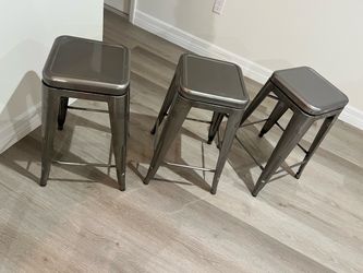 Set of 3 Metal Bar Stools