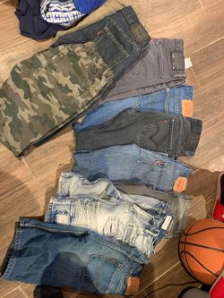 Boys Levi jeans and shorts 12/14