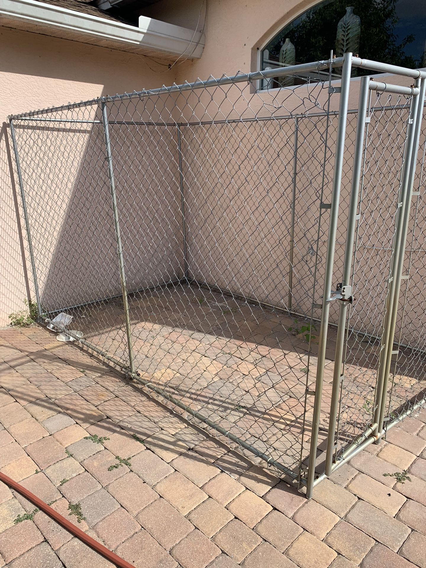 Dog Kennel 8x12