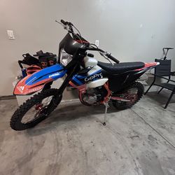 300c  Dirt Bike