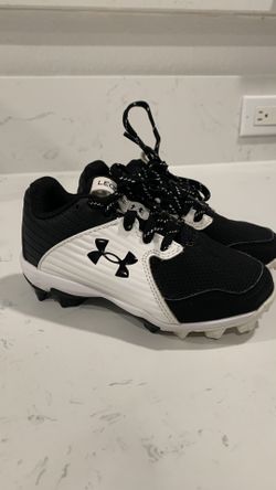 Youth Baseball Shoes