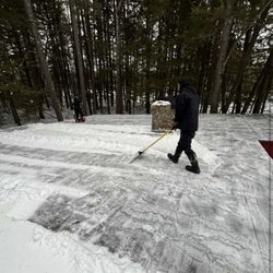 Snow Shovel Assistance Tool