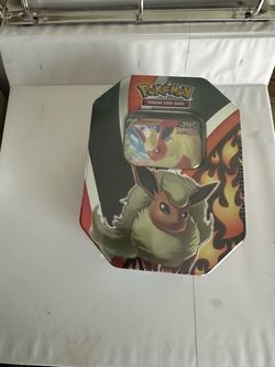 Pokémon TCG Flareon V Tin