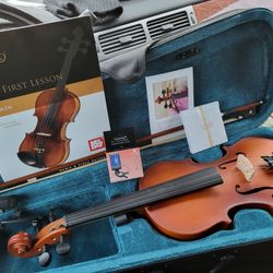 Brand New 4/4 Violin bundle 4/4 violin Hard Case, Bow, digital tuner Ext strings,book,rosin chin/shoulder