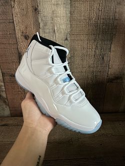Jordan 11 • Legend Blue • Size 11 • DS