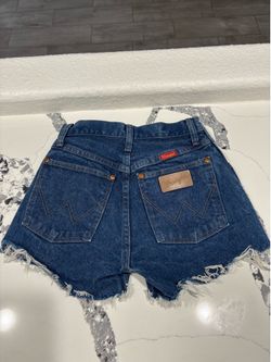 Y2K vintage wrangler shorts size 1/31