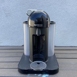 Espresso Machine (Nespresso Vertioline)