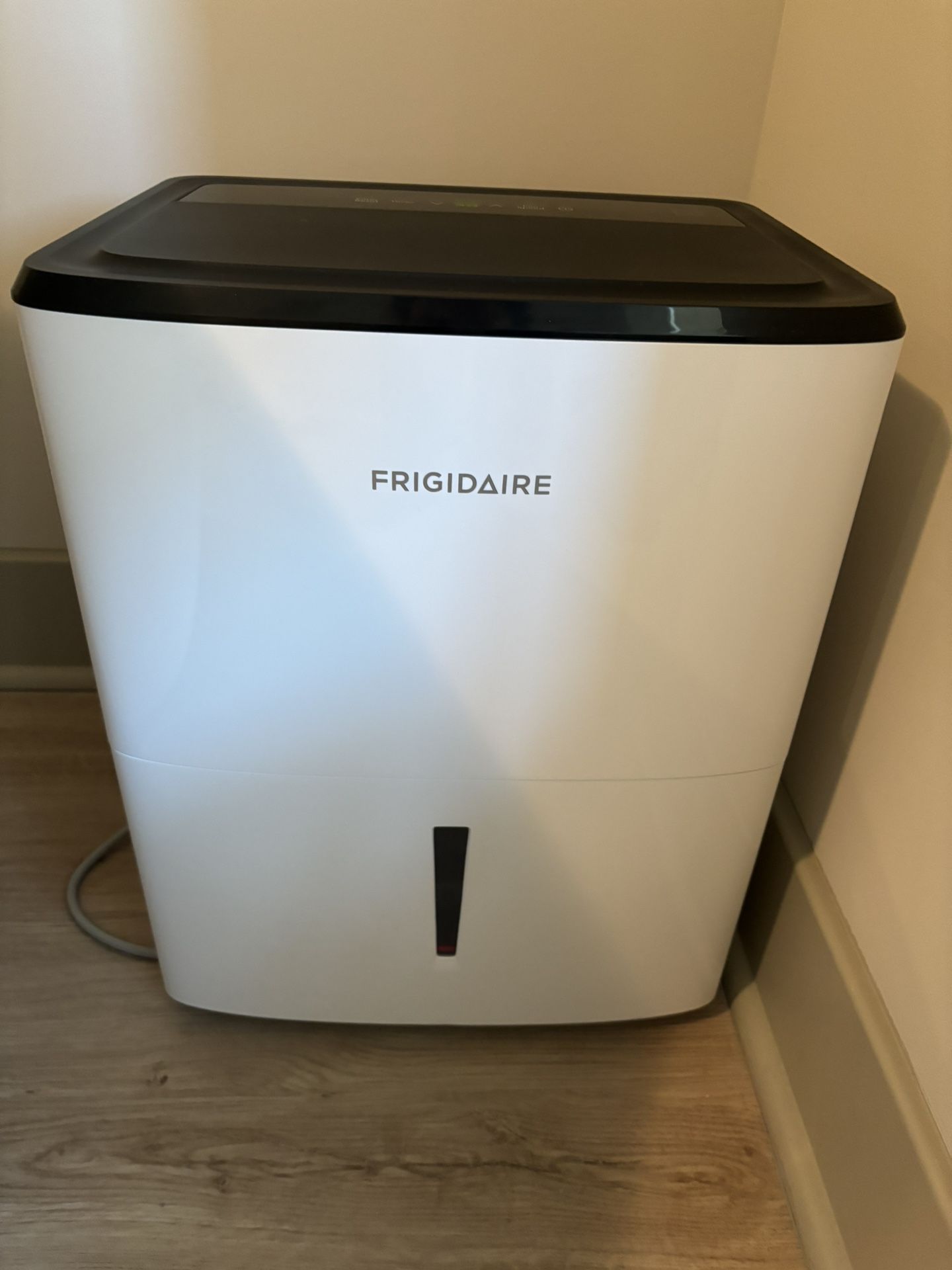 Frigidaire 22 Pint Dehumidifier